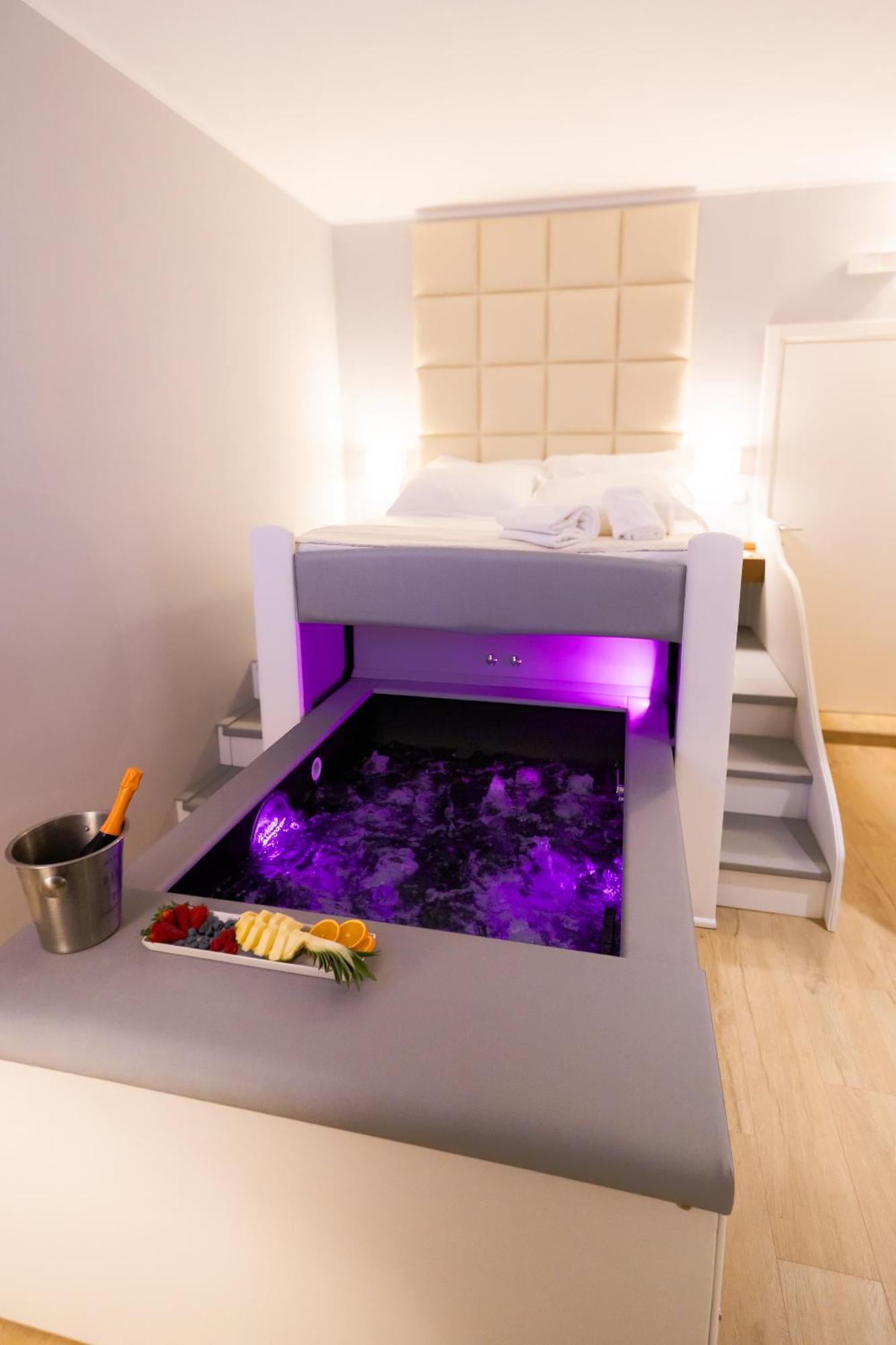 Alma Suites - Il Nido D'Amore Livorno Exteriör bild