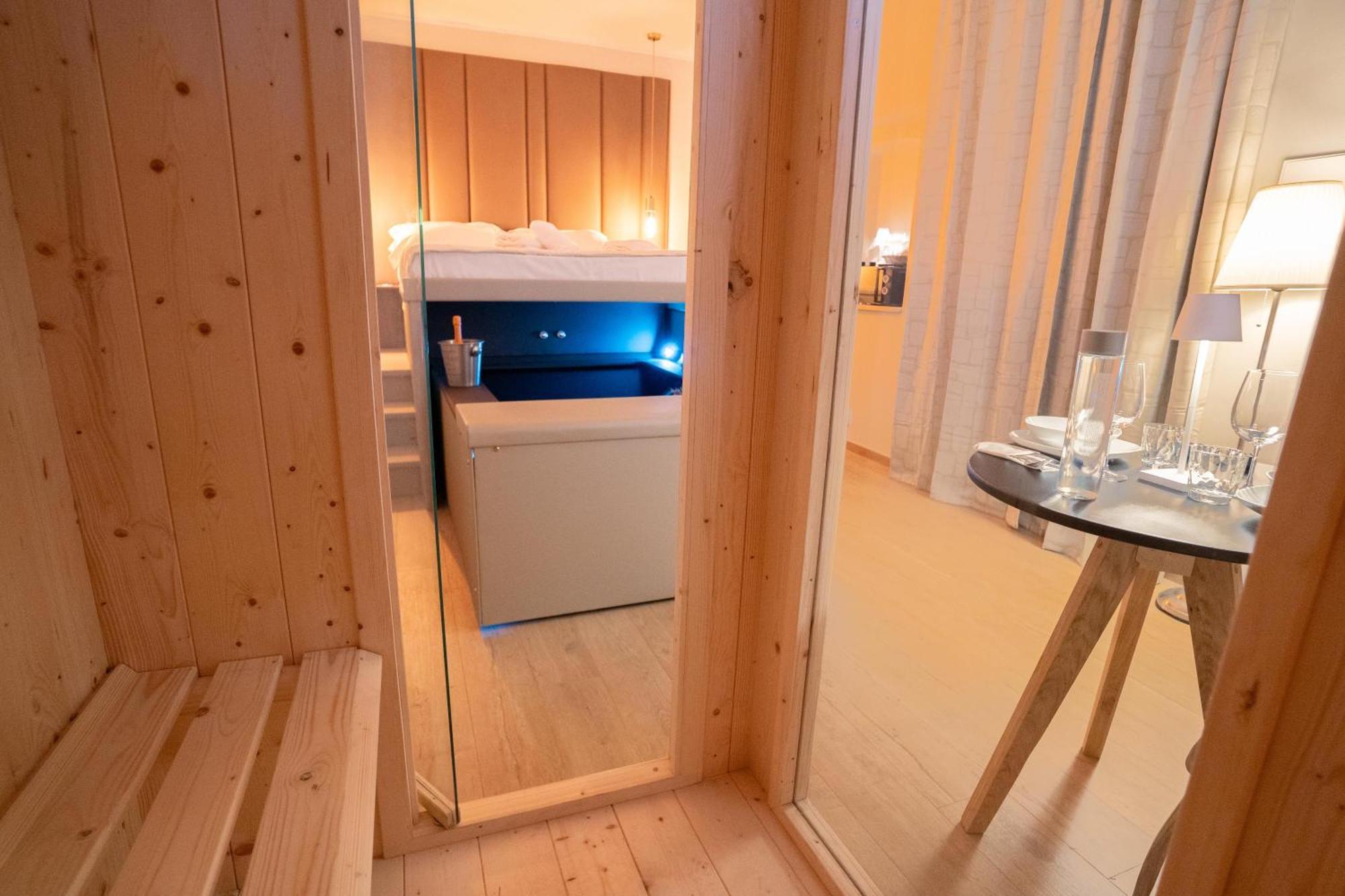 Alma Suites - Il Nido D'Amore Livorno Exteriör bild
