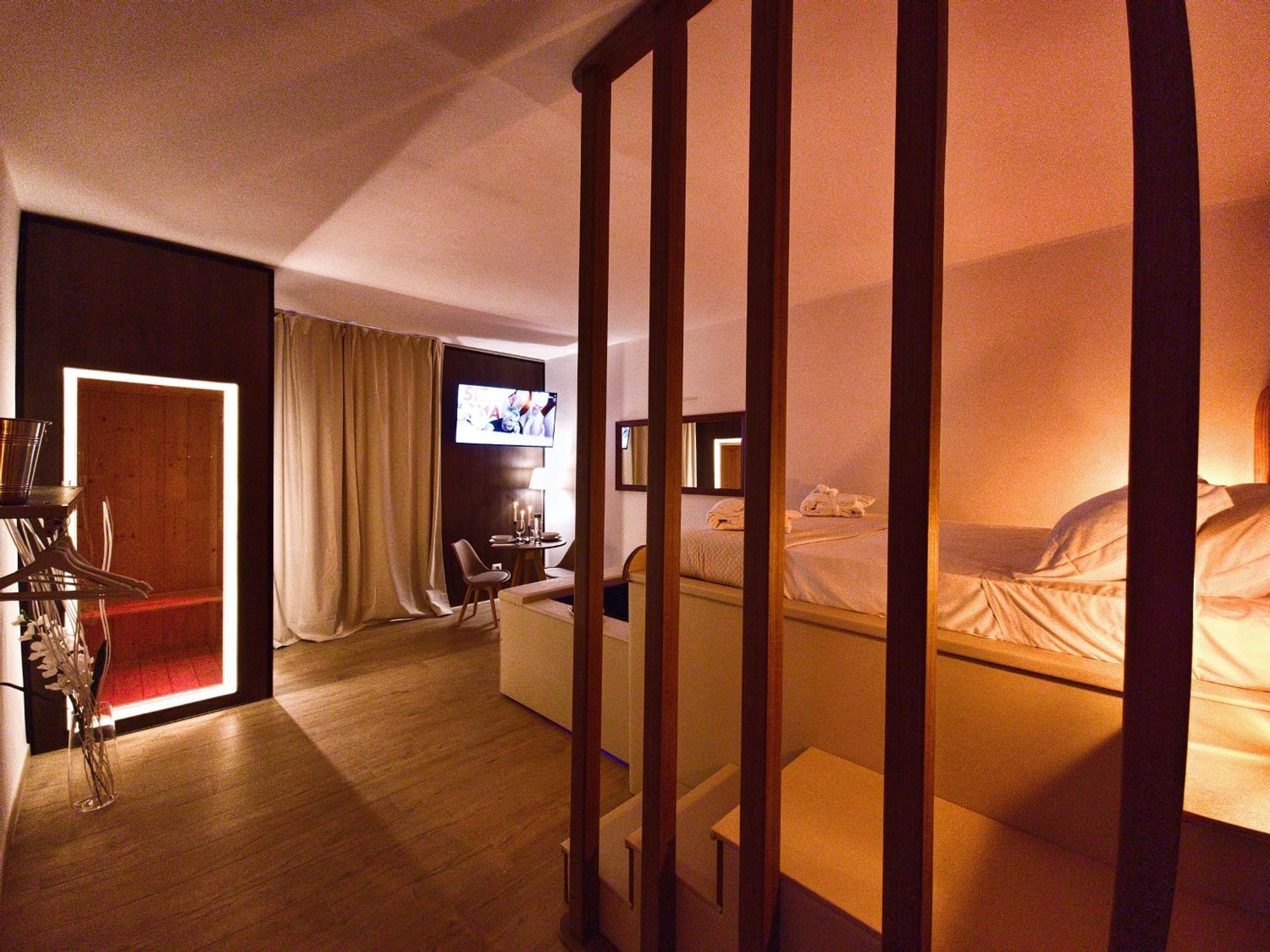 Alma Suites - Il Nido D'Amore Livorno Exteriör bild